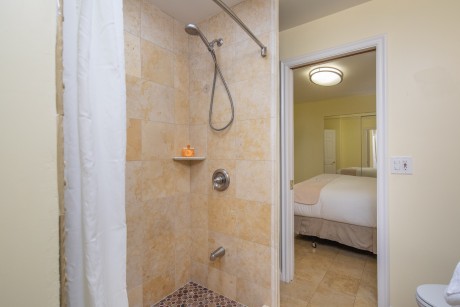 Welcome To Vendange Carmel Inn & Suites - Deluxe King Suite